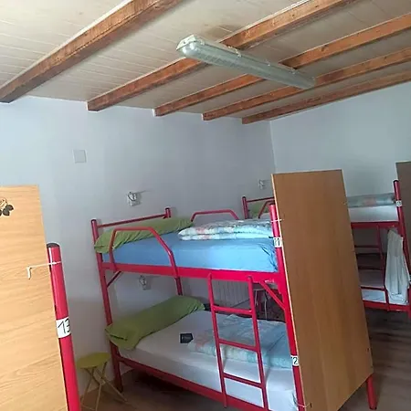 La Senda Hostal